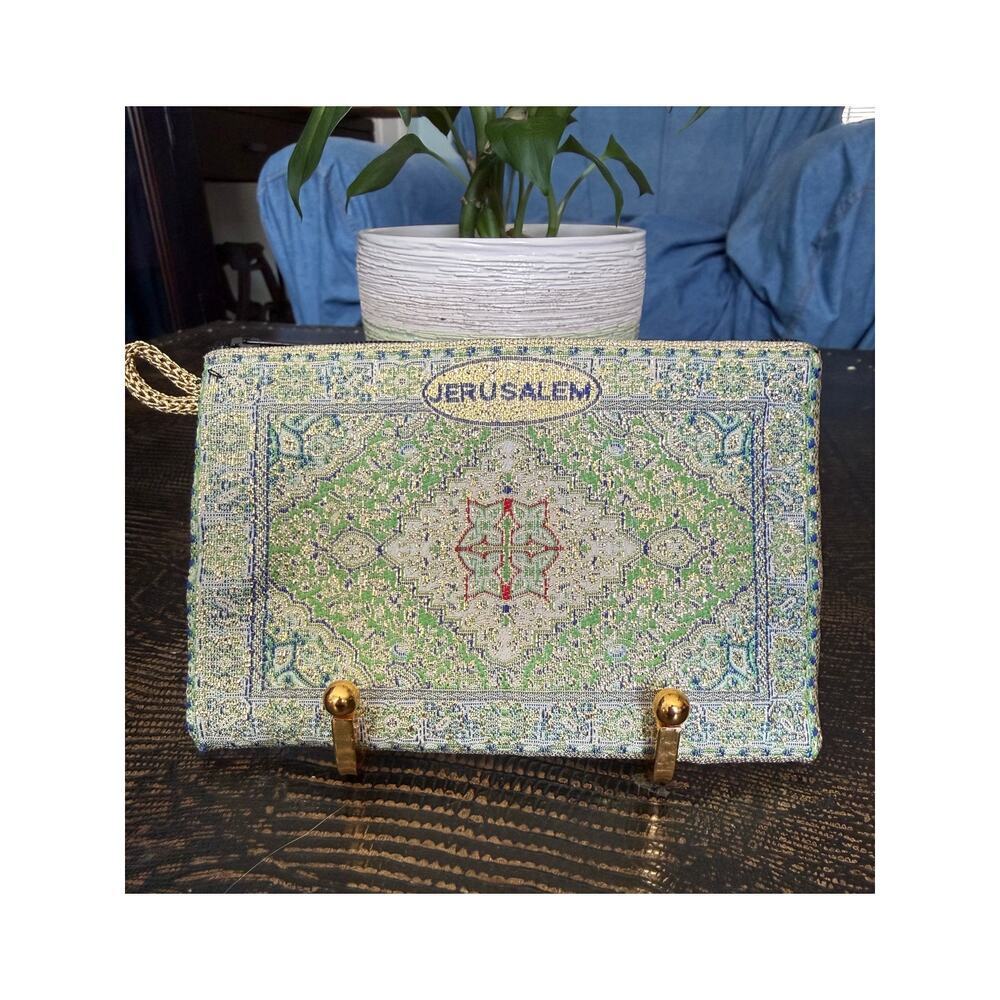 Jerusalem Embroidered Green Zip Pouch - Perfect For Loose Change